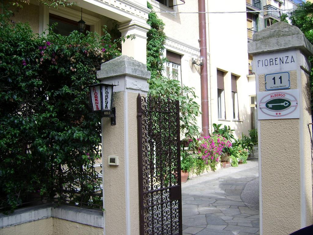 Hotel Fiorenza & Banksia Meuble Alassio Exteriér fotografie